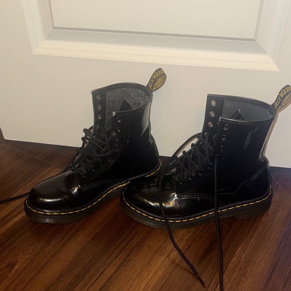 Dr. Martens 6USL